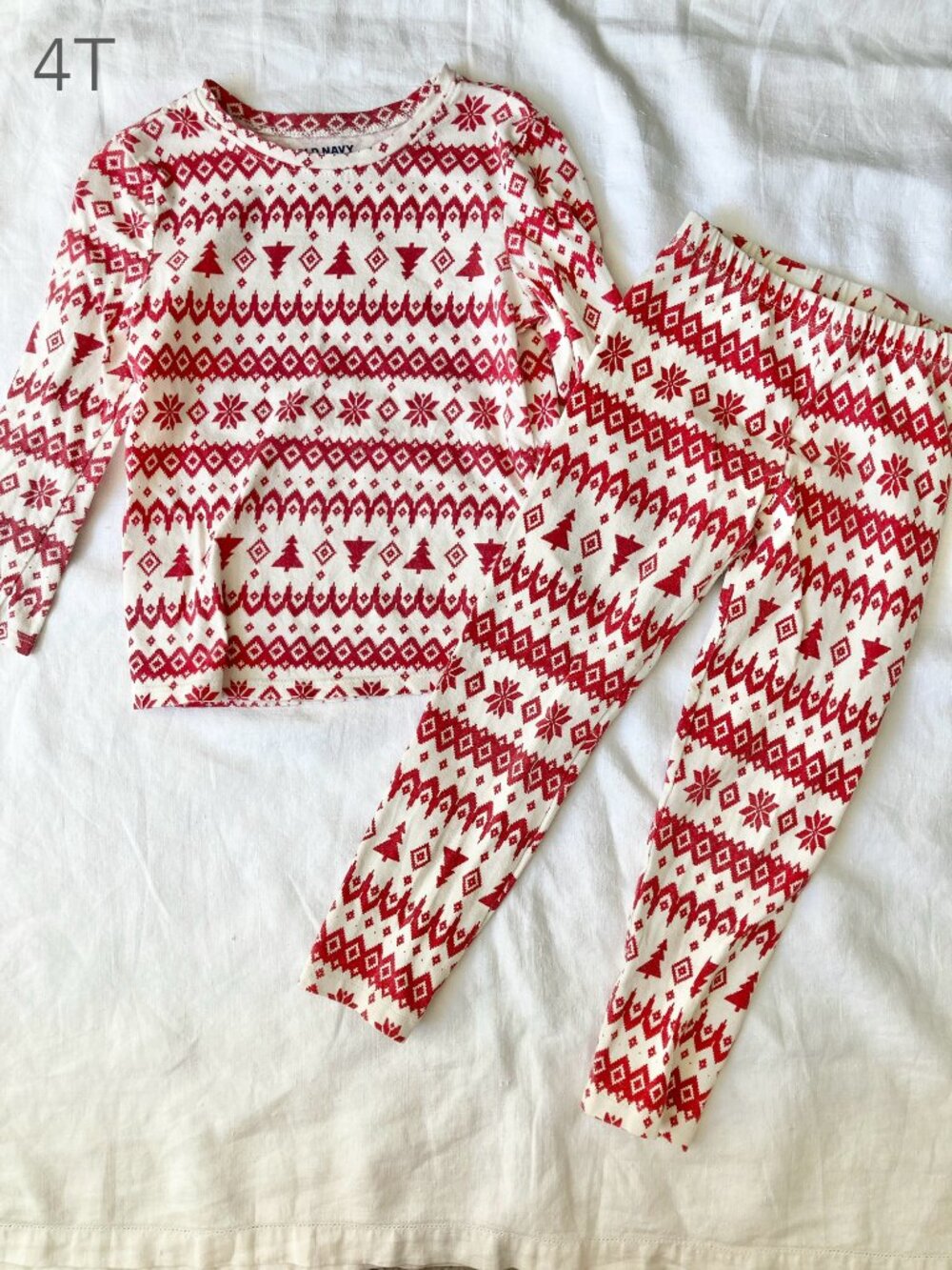 🪴5/$30 Old Navy 4T Toddler Christmas Pattern Red Pajamas Set Holiday